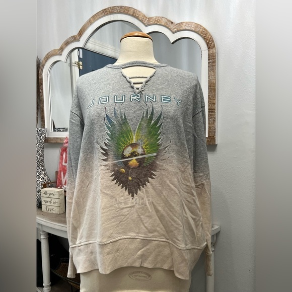 Rock & Republic Tops - Rock & Republic Journey‎ sweatshirt pullover size XL